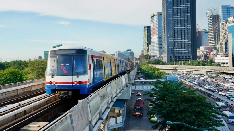 Everything you need to know about the Bangkok Skytrain (BTS)